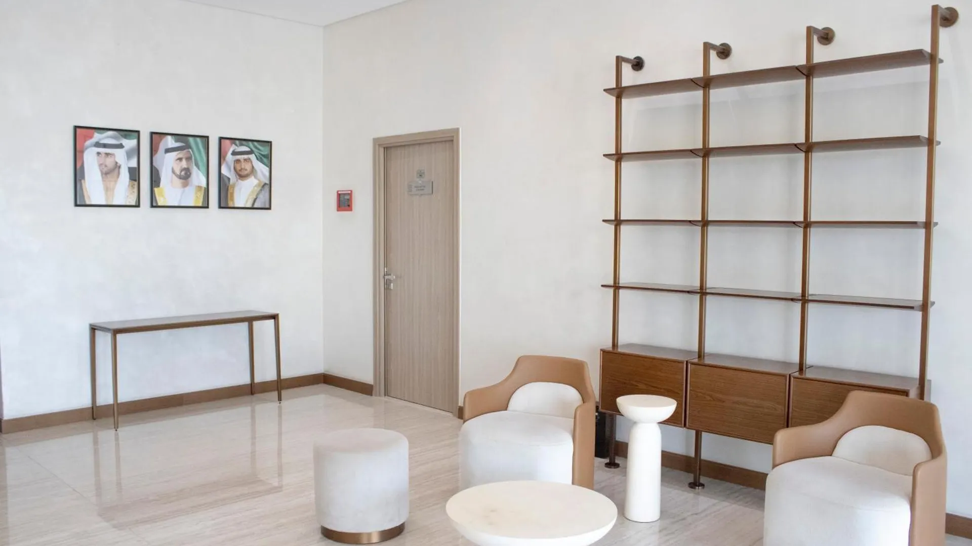 Modern 2Br Near Downtown Sleeps 6 Pool And Gym Apartment Dubai
