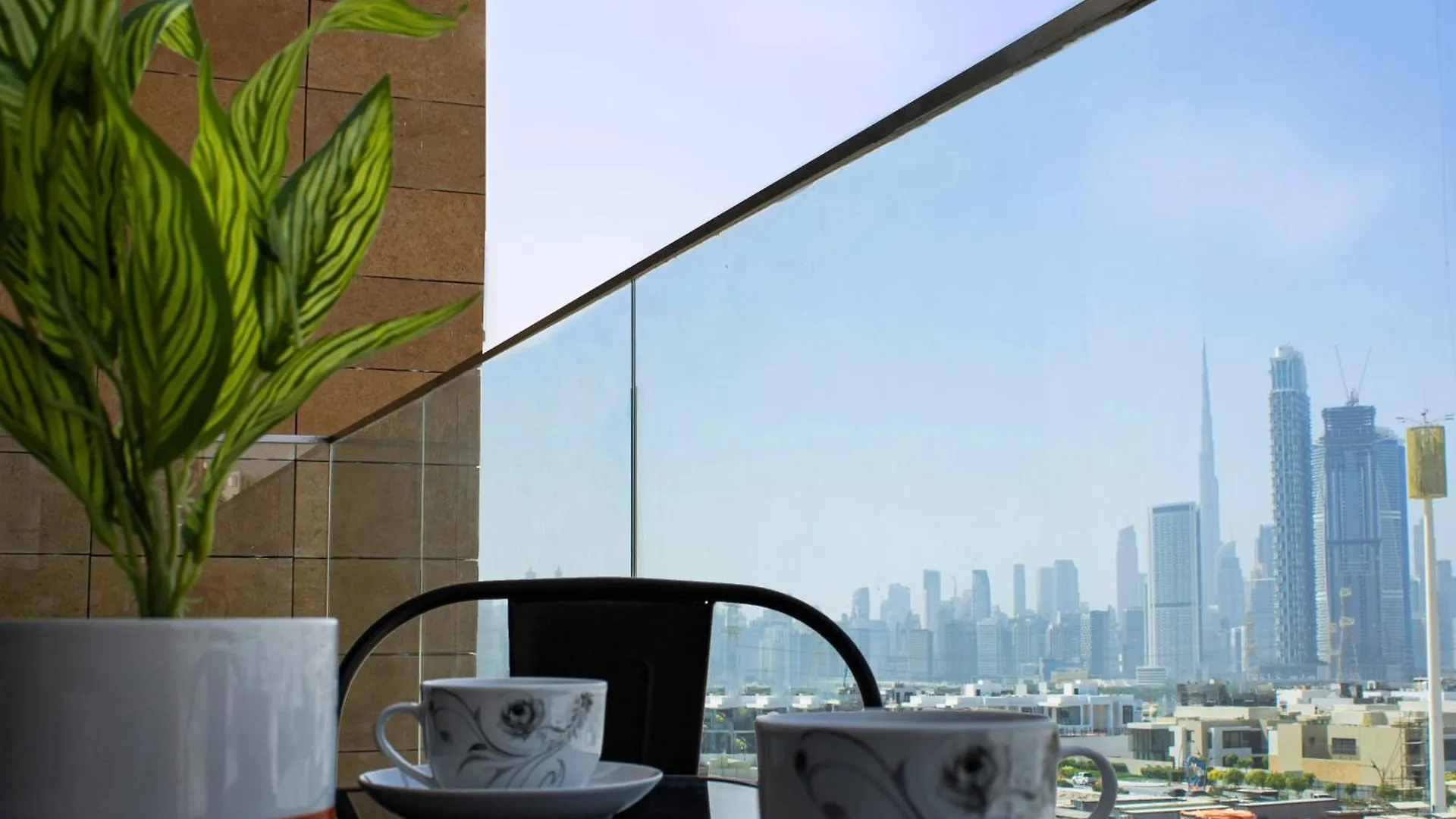 Modern 2Br Near Downtown Sleeps 6 Pool And Gym Apartment Dubai 0*,  United Arab Emirates
